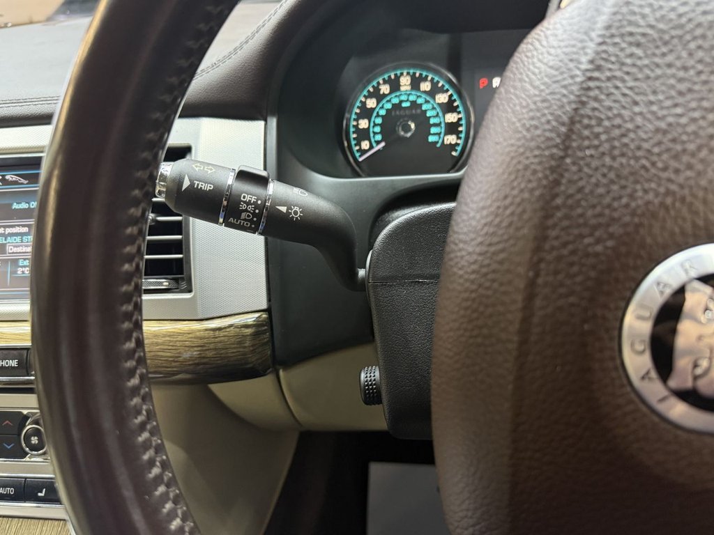 Used Jaguar XF 2012 for sale - 77193469: Photo 44