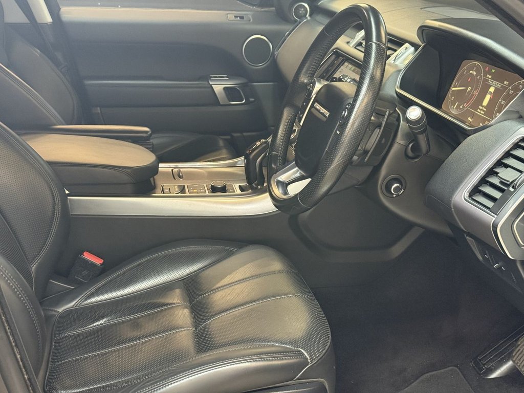 Used Land Rover Range Rover Sport 2015 for sale - 76132564: Photo 15