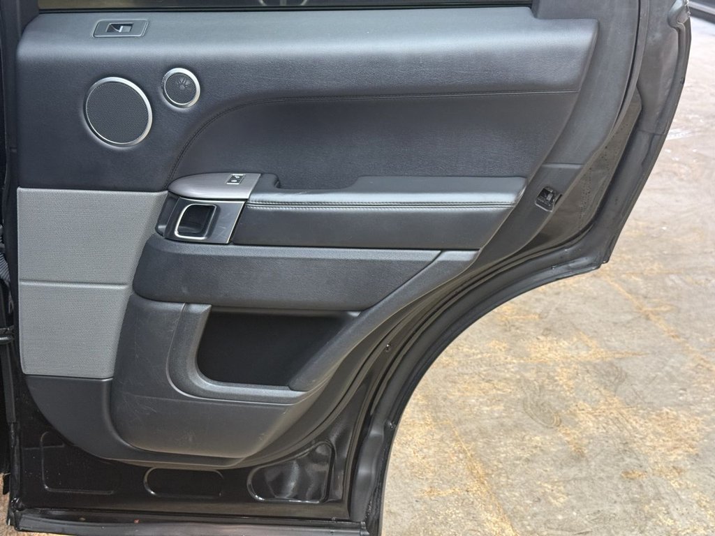 Used Land Rover Range Rover Sport 2015 for sale - 76132564: Photo 19