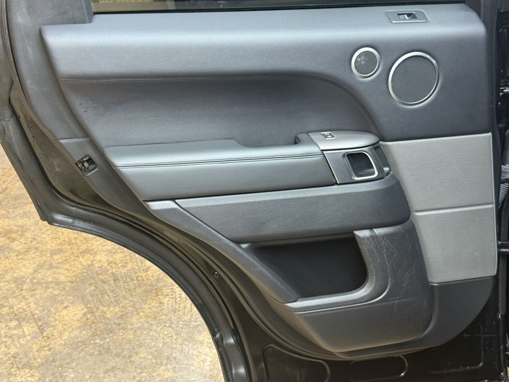 Used Land Rover Range Rover Sport 2015 for sale - 76132564: Photo 25