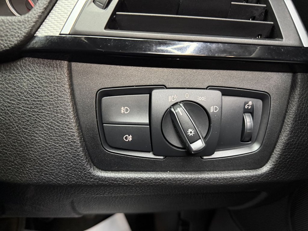 Used BMW 3 Series 2016 for sale - 77835232: Photo 42