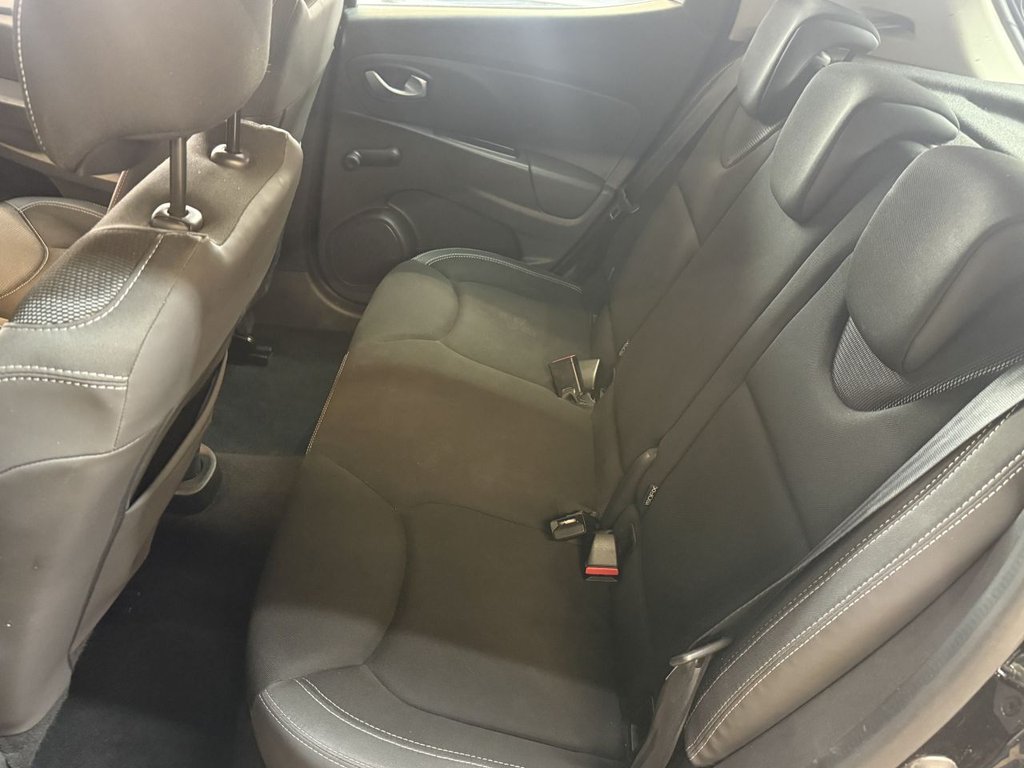 Used Renault Clio 2018 for sale - 76851037: Photo 22