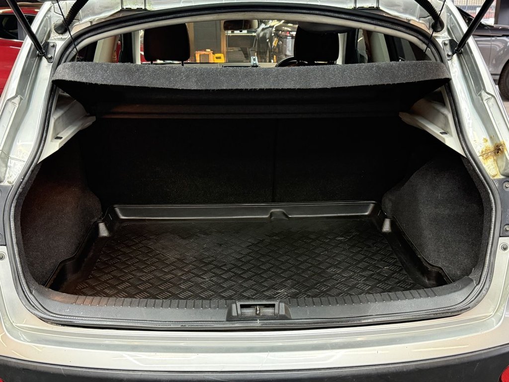 Used Nissan Qashqai 2012 for sale - 77835090: Photo 22