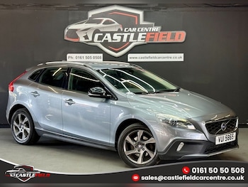 Used Volvo V40 2015 for sale - 79607643: Photo