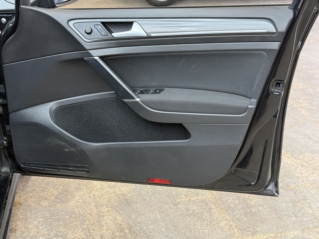 Used Volkswagen Golf 2019 for sale - 76453920: Photo 20