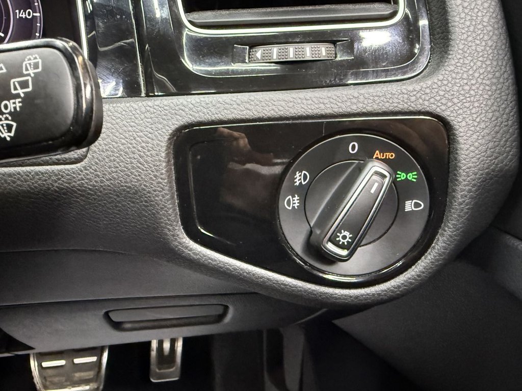 Used Volkswagen Golf 2019 for sale - 76453920: Photo 46