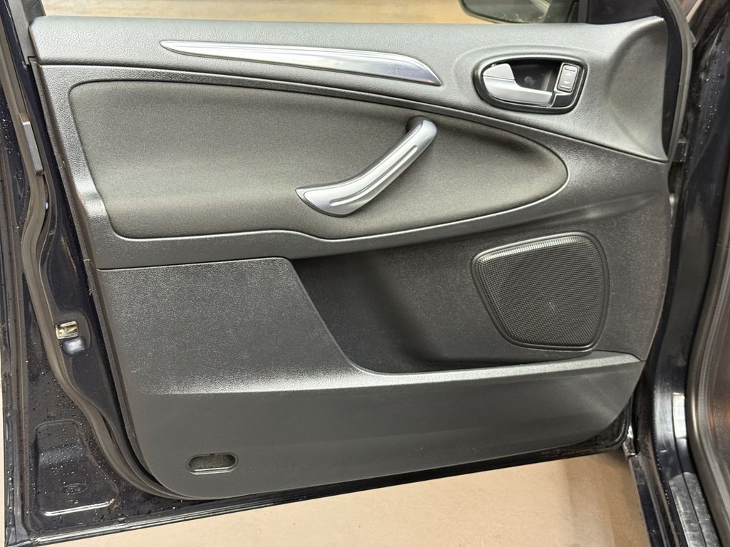 Used Ford Galaxy 2010 for sale - 76510210: Photo 36