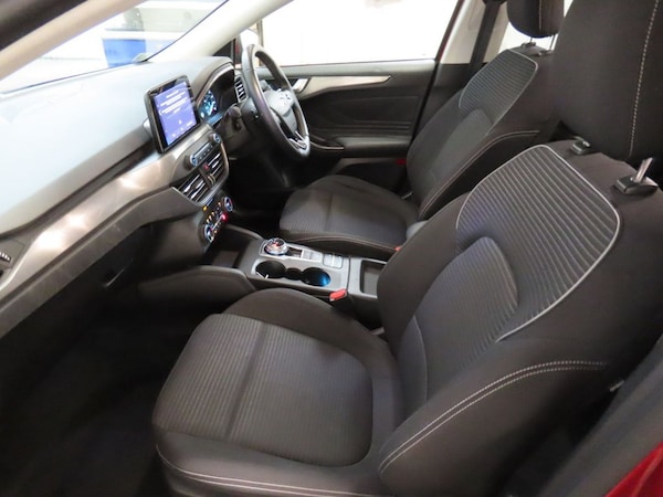 Used Ford Focus 2018 for sale - 76273987: Photo 12