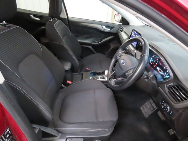 Used Ford Focus 2018 for sale - 76273987: Photo 9