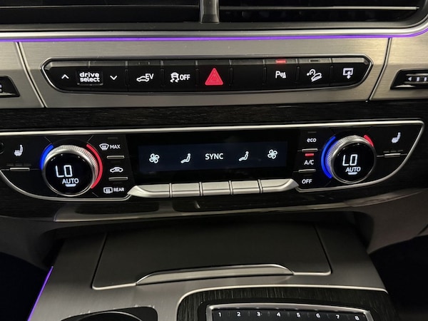 Used Audi Q7 2017 for sale - 74830582: Photo 31