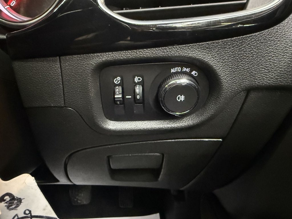 Used Vauxhall Astra 2018 for sale - 76132479: Photo 38