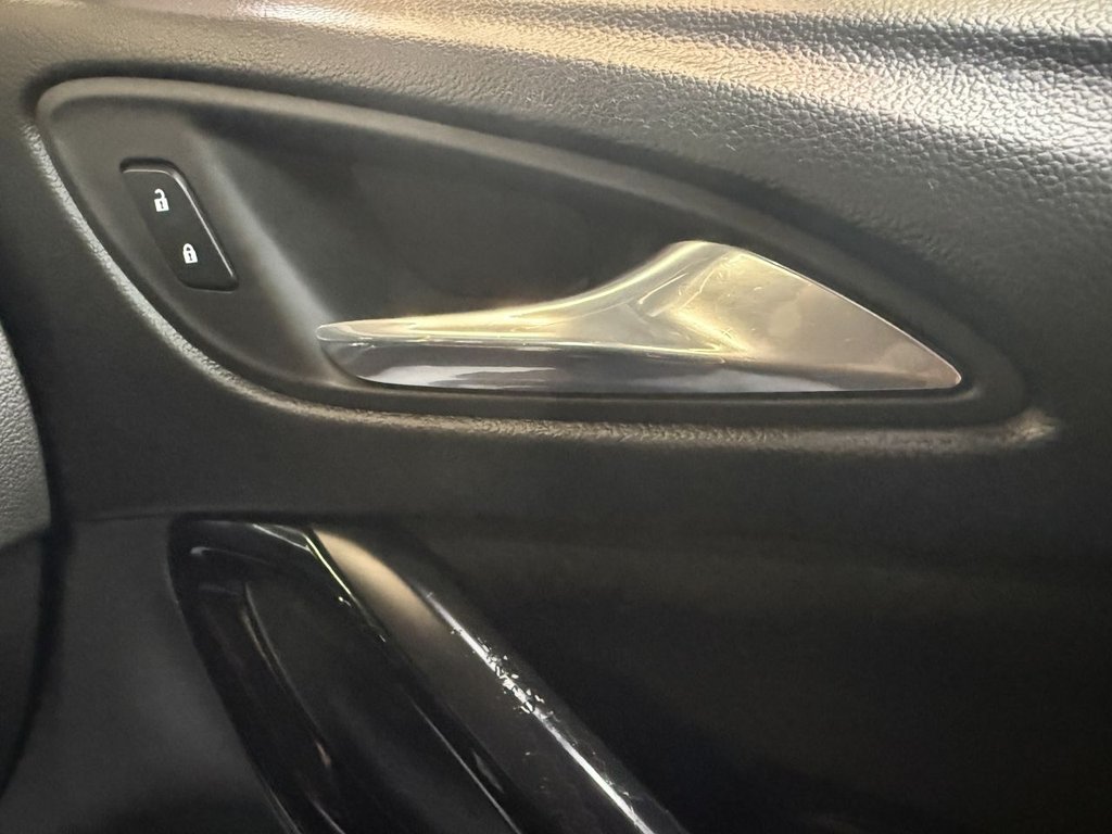 Used Vauxhall Astra 2018 for sale - 76132479: Photo 40