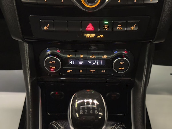 Used Infiniti Q30 2017 for sale - 74830576: Photo 18