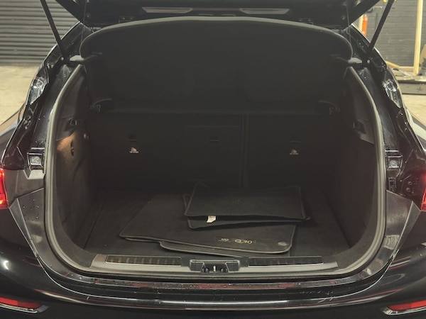 Used Infiniti Q30 2017 for sale - 74830576: Photo 40