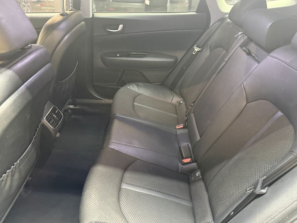 Used Kia Optima 2017 for sale - 76228895: Photo 24
