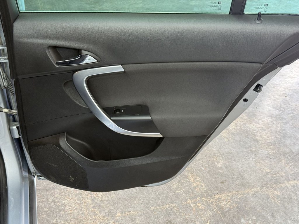 Used Vauxhall Insignia 2015 for sale - 76416986: Photo 17