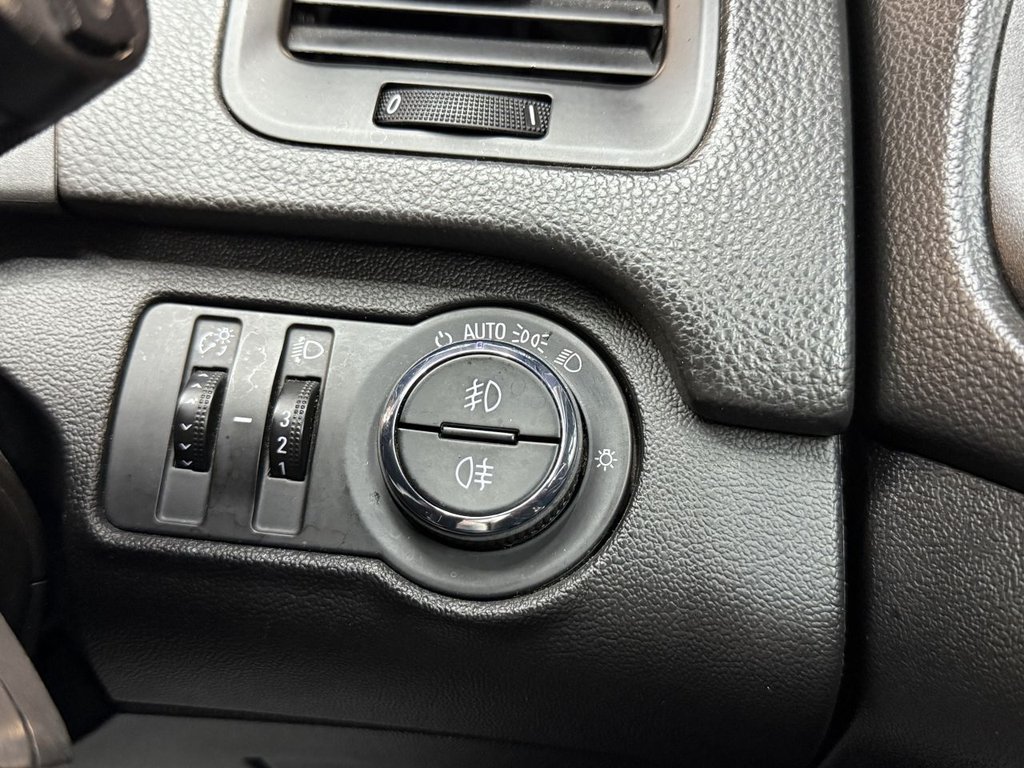 Used Vauxhall Insignia 2015 for sale - 76416986: Photo 35