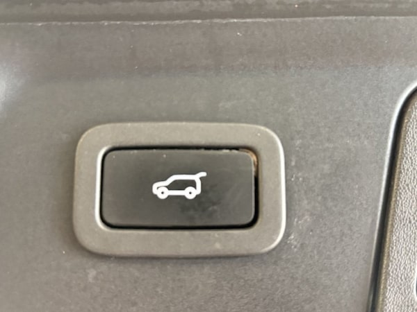 Used Land Rover Range Rover Velar 2018 for sale - 74830575: Photo 37