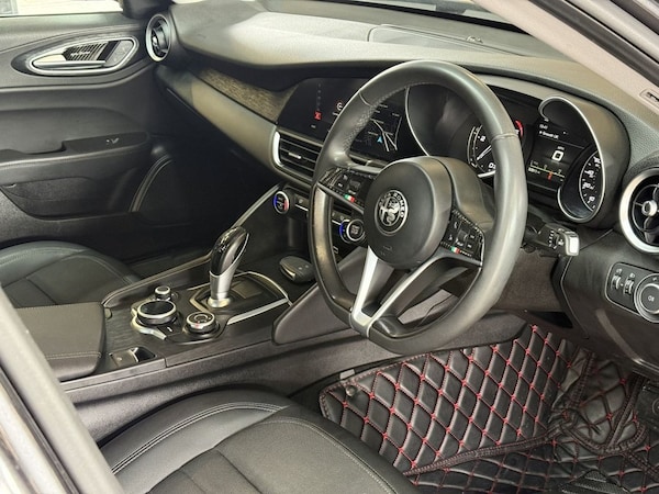 Used Alfa Romeo Giulia 2018 for sale - 76147661: Photo 13