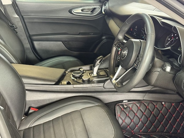 Used Alfa Romeo Giulia 2018 for sale - 76147661: Photo 14