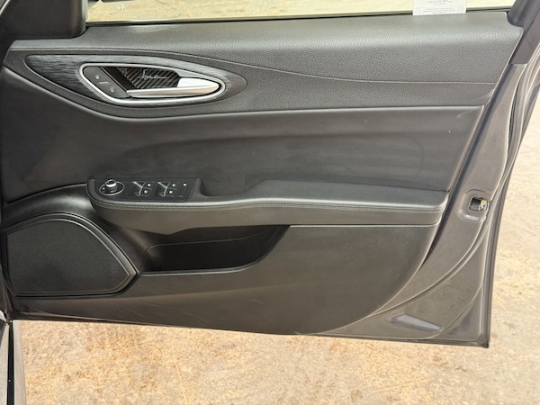 Used Alfa Romeo Giulia 2018 for sale - 76147661: Photo 15