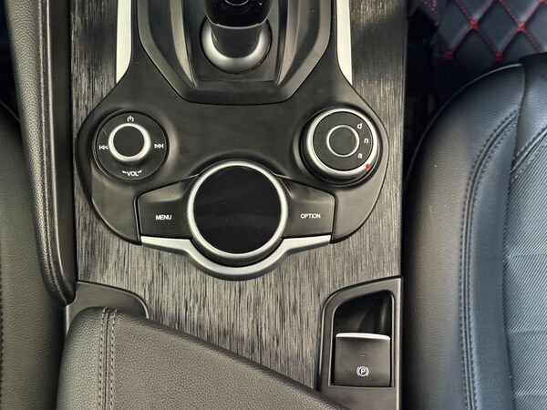 Used Alfa Romeo Giulia 2018 for sale - 76147661: Photo 29
