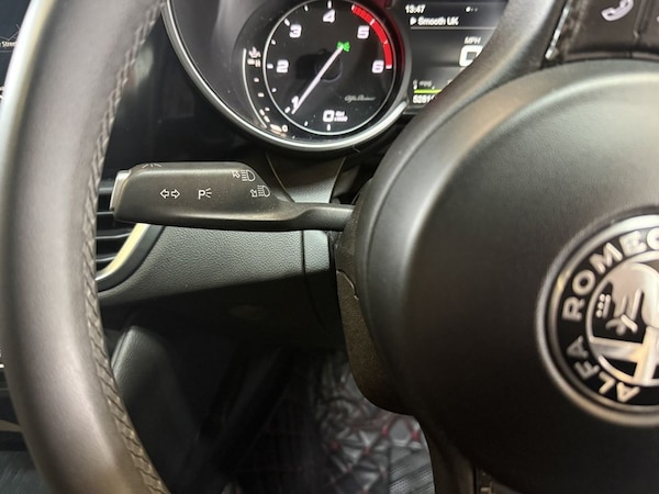 Used Alfa Romeo Giulia 2018 for sale - 76147661: Photo 34