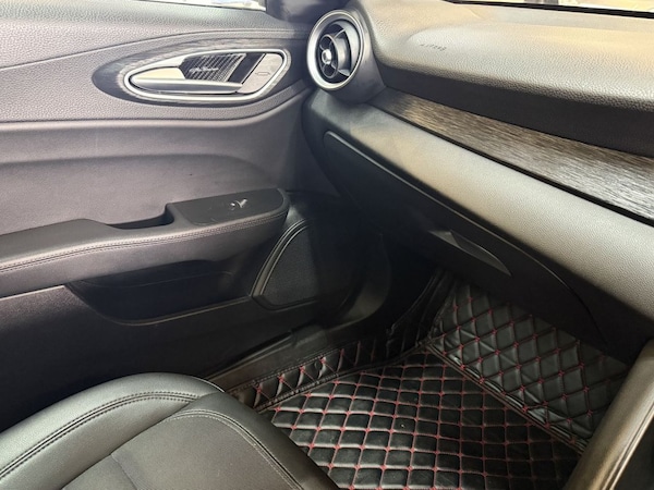 Used Alfa Romeo Giulia 2018 for sale - 76147661: Photo 43