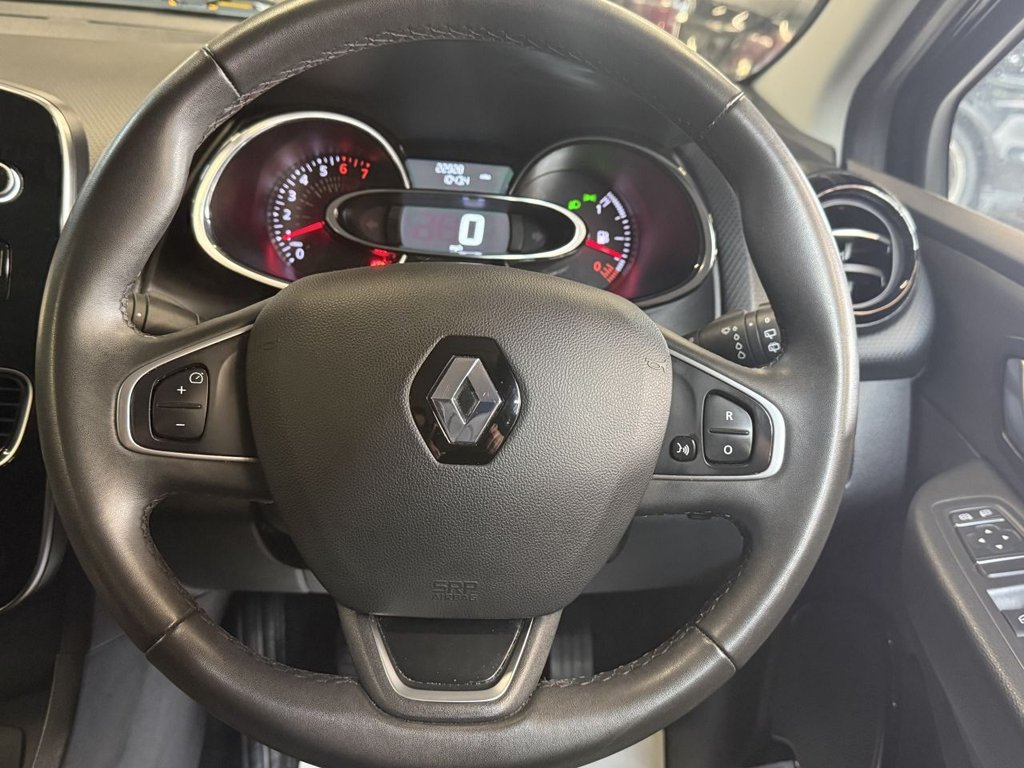 Used Renault Clio 2018 for sale - 76154552: Photo 13