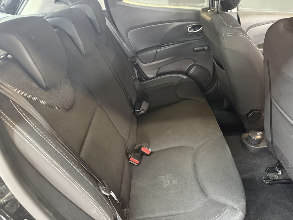 Used Renault Clio 2018 for sale - 76154552: Photo 17