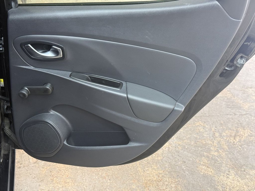 Used Renault Clio 2018 for sale - 76154552: Photo 18