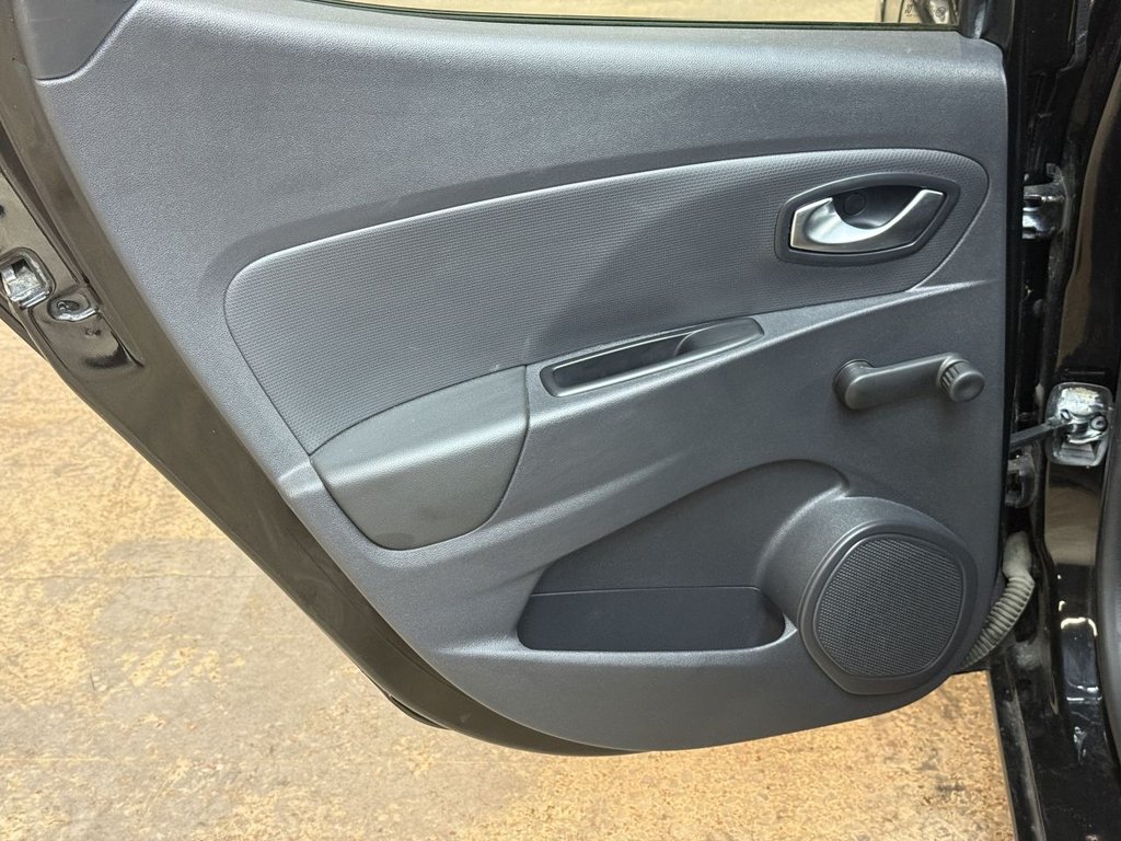 Used Renault Clio 2018 for sale - 76154552: Photo 23