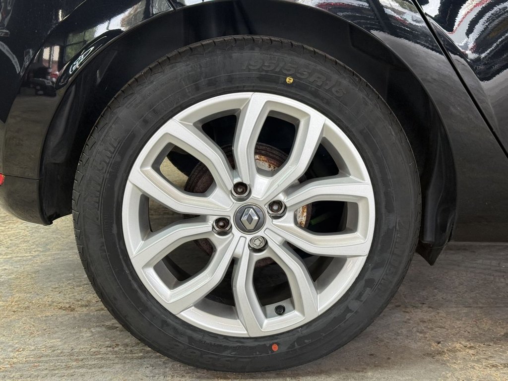 Used Renault Clio 2018 for sale - 76154552: Photo 40
