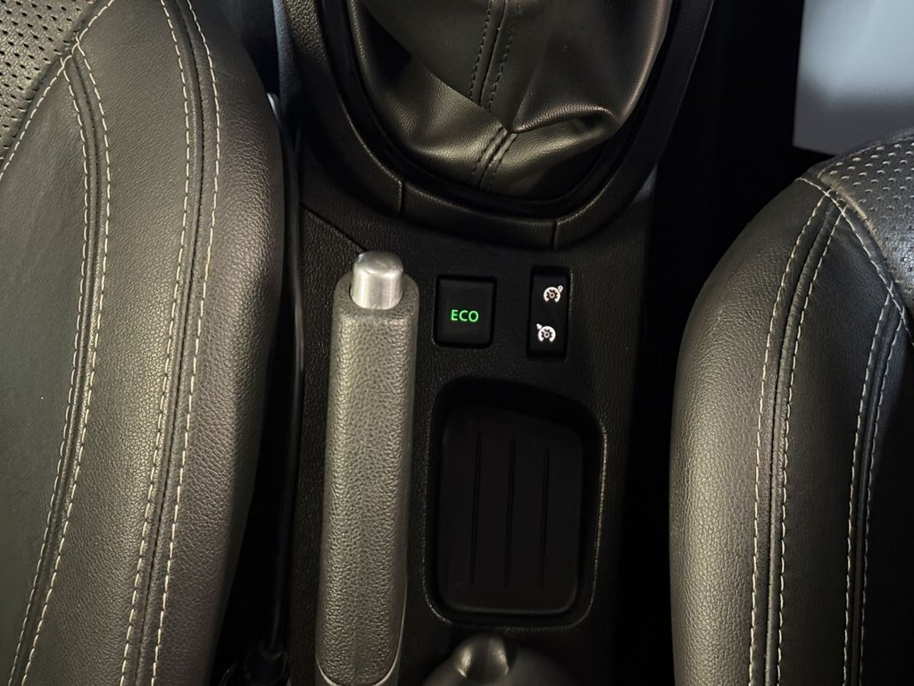 Used Renault Clio 2017 for sale - 76147874: Photo 34