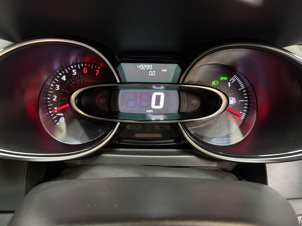 Used Renault Clio 2017 for sale - 76147874: Photo 36