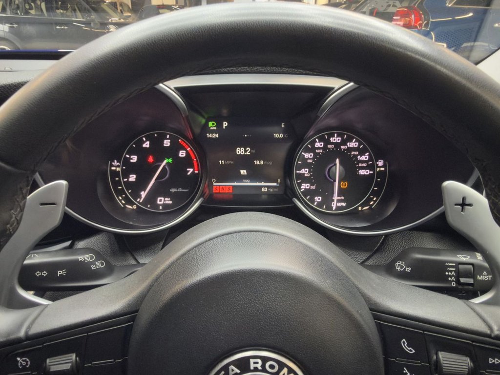 Used Alfa Romeo Giulia 2017 for sale - 76751335: Photo 17