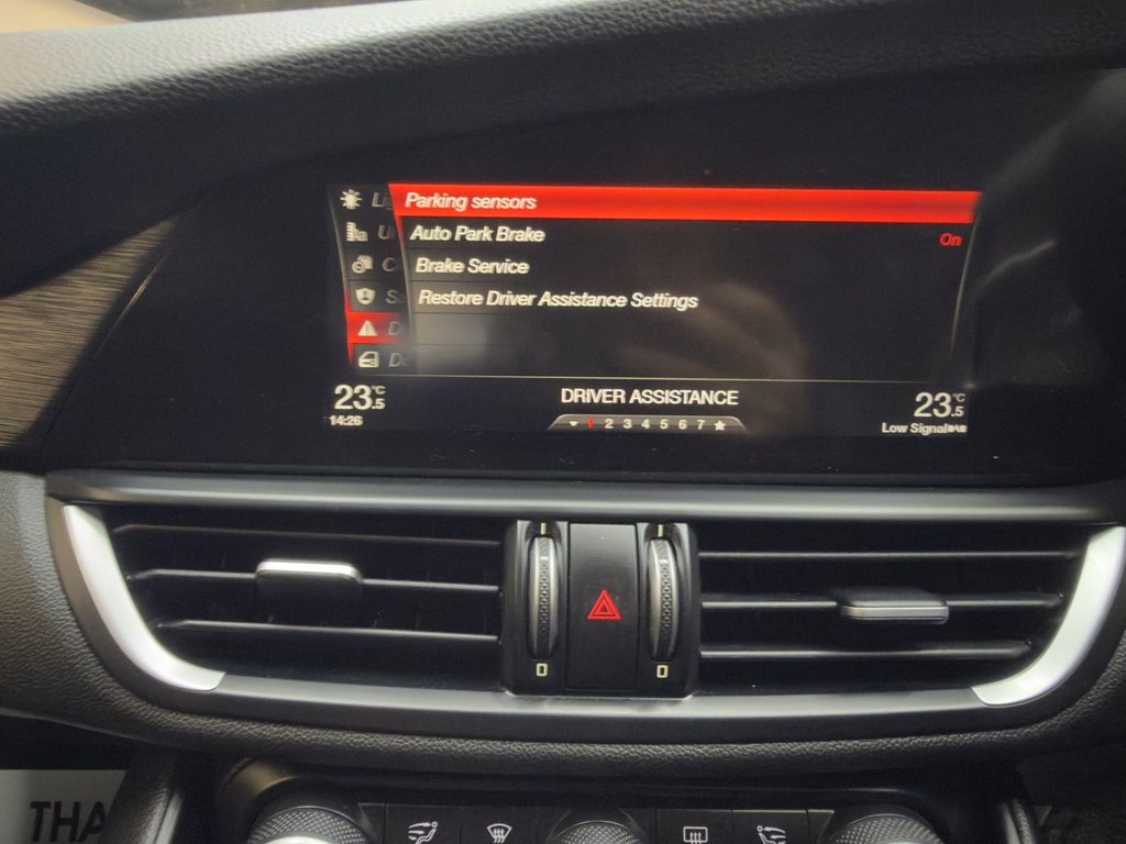 Used Alfa Romeo Giulia 2017 for sale - 76751335: Photo 19