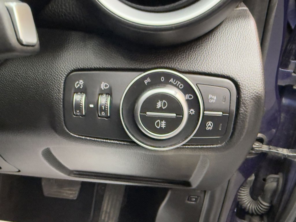 Used Alfa Romeo Giulia 2017 for sale - 76751335: Photo 26