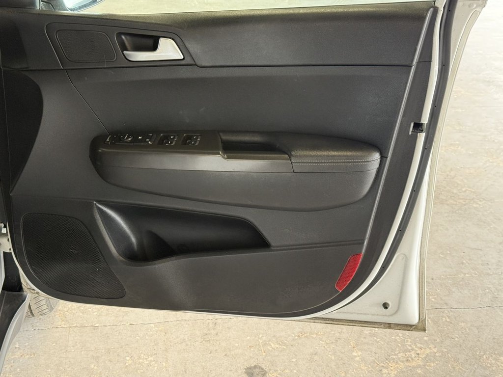 Used Kia Sportage 2017 for sale - 76851023: Photo 31
