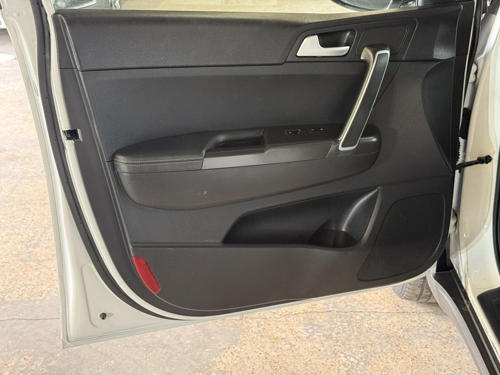 Used Kia Sportage 2017 for sale - 76851023: Photo 37