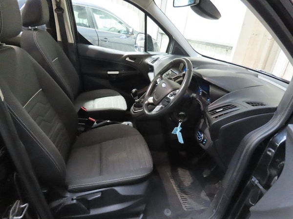 Used Ford Grand Tourneo Connect 2015 for sale - 76318723: Photo 9