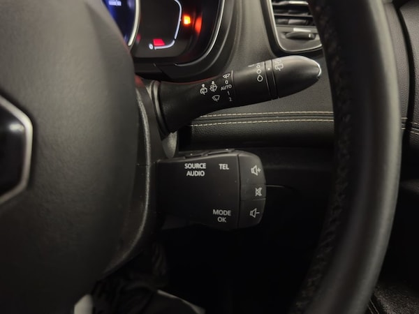Used Renault Grand Scenic 2019 for sale - 74830578: Photo 31