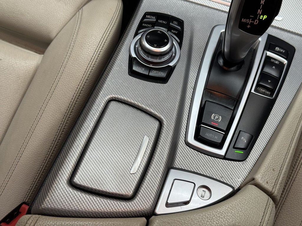 Vehicle 33