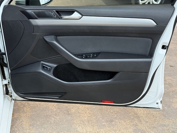 Used Volkswagen Passat 2015 for sale - 76315700: Photo 17