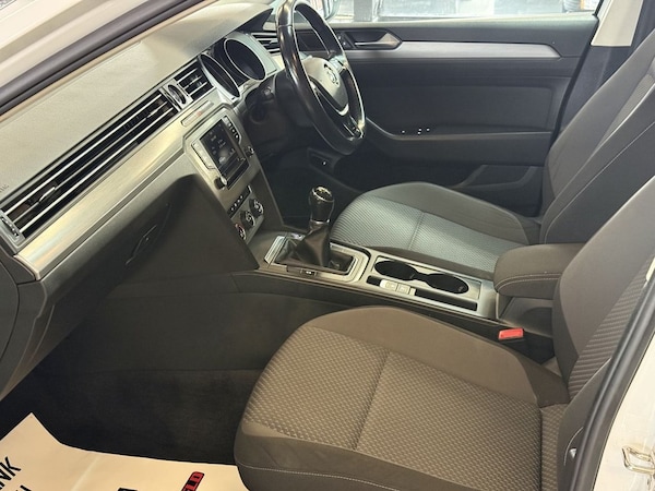 Used Volkswagen Passat 2015 for sale - 76315700: Photo 19