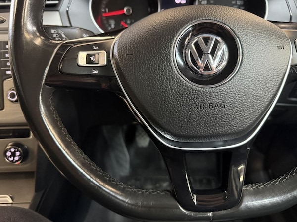 Used Volkswagen Passat 2015 for sale - 76315700: Photo 25