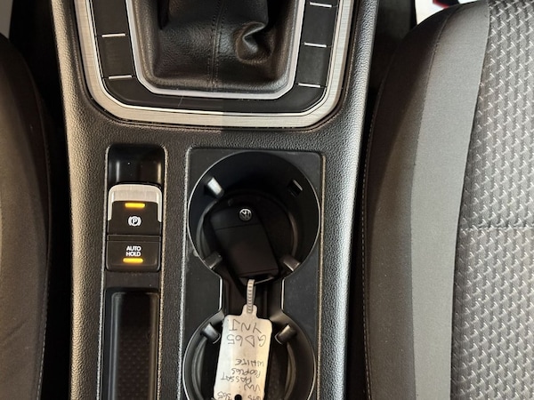 Used Volkswagen Passat 2015 for sale - 76315700: Photo 38