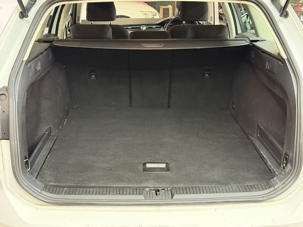 Used Volkswagen Passat 2015 for sale - 76315700: Photo 40