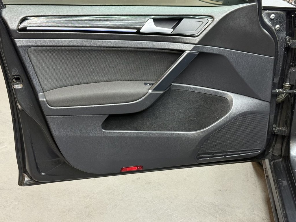 Used Volkswagen Golf 2016 for sale - 76910080: Photo 21