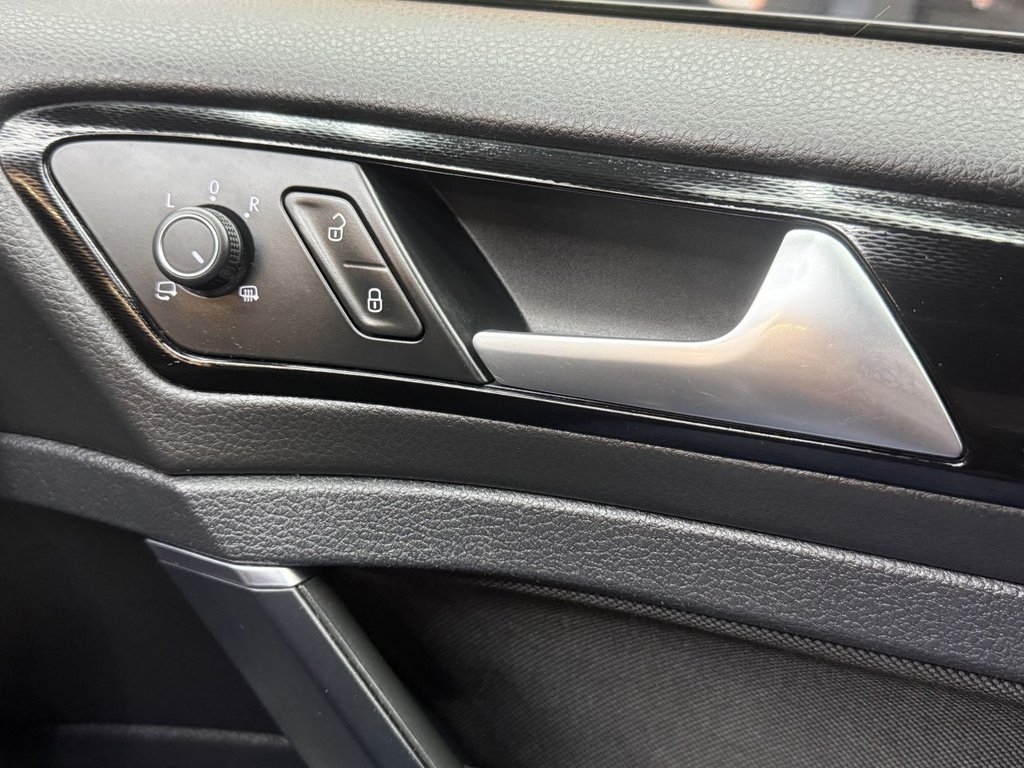 Used Volkswagen Golf 2016 for sale - 76910080: Photo 39